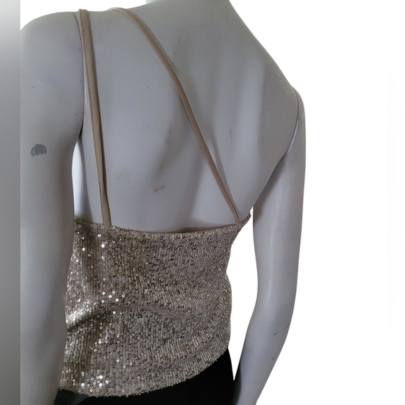 Know One Cares One Shoulder Sequin Top L Nude New - Picture 5 of 8